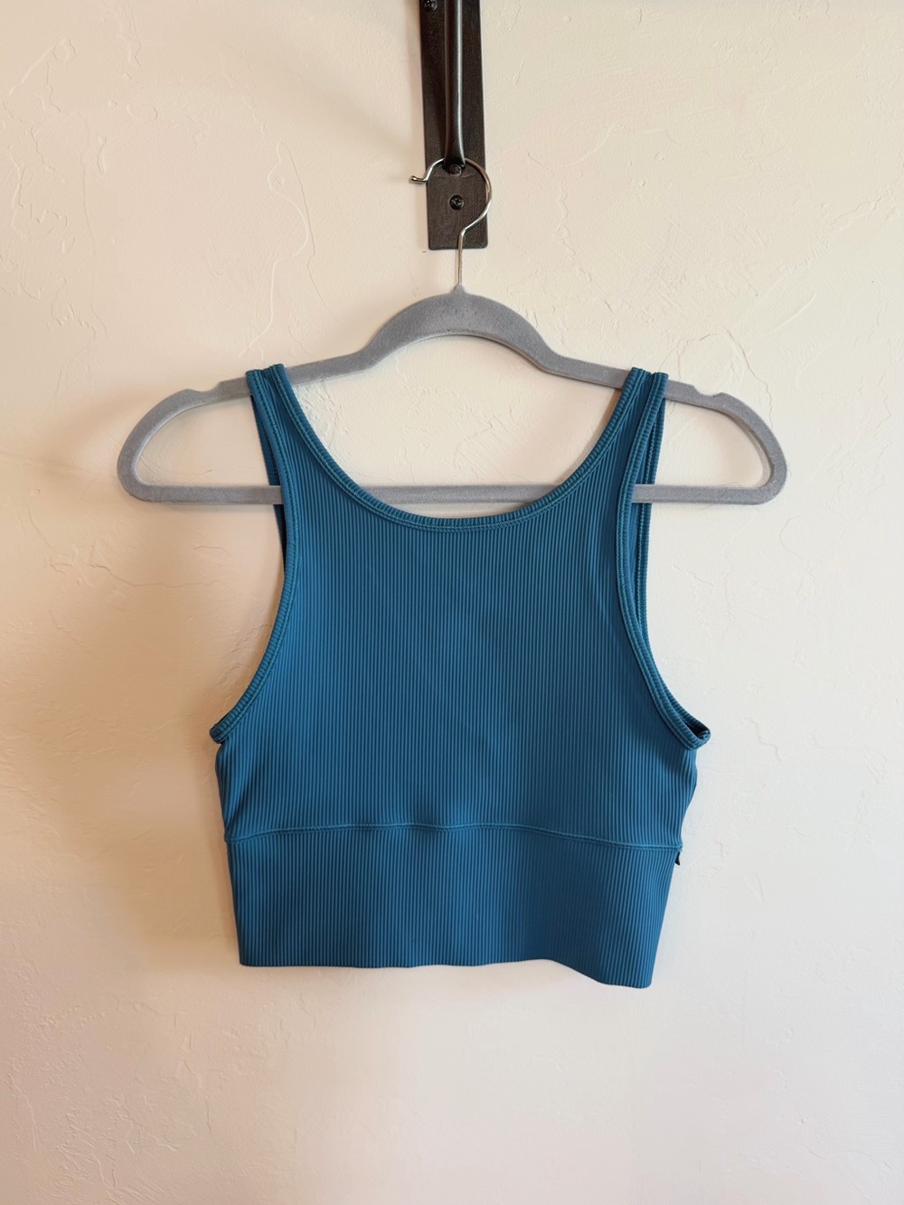 Lululemon Power Pivot Tank *Capture Blue